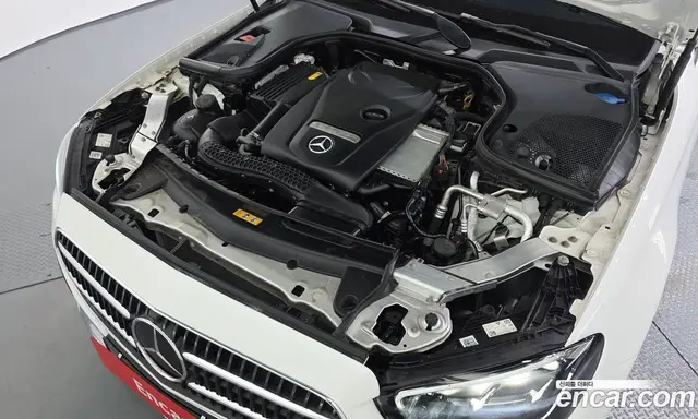 Mercedes-Benz E-Class 2023 2.0 автомат (гидро), миниатюра 6