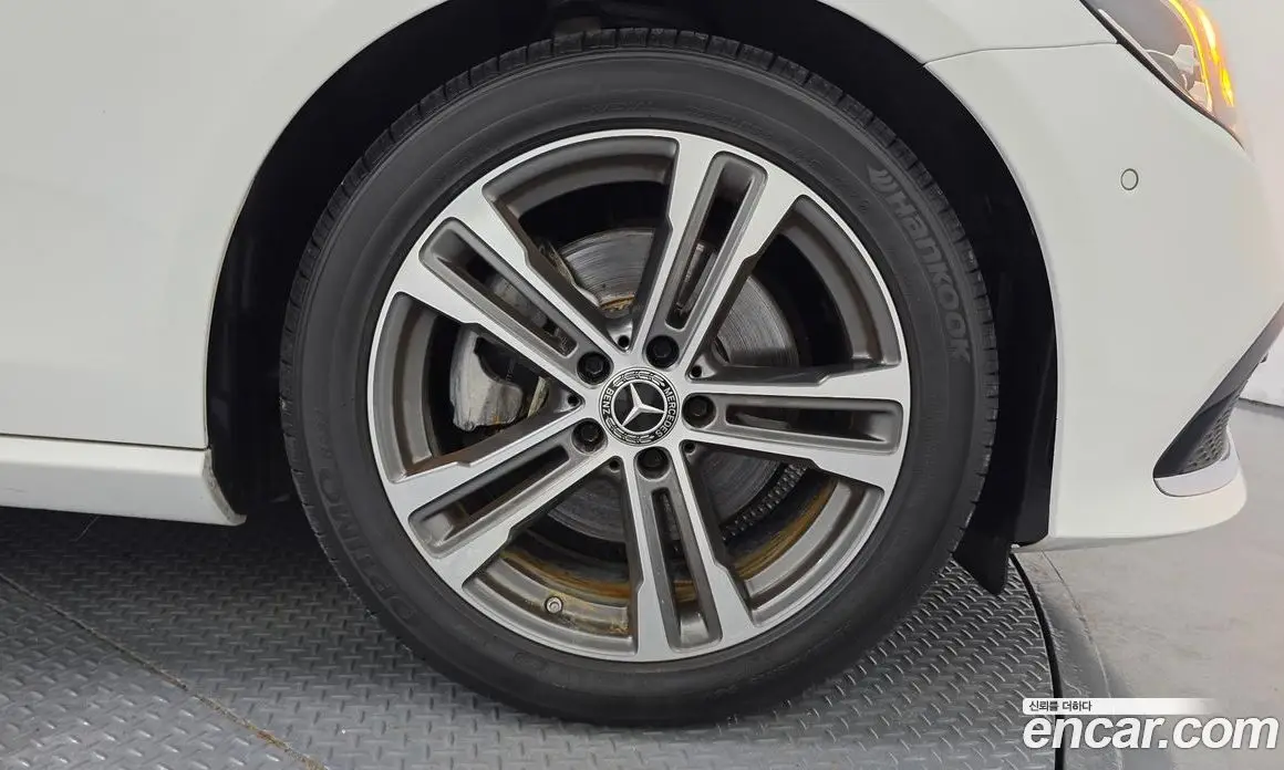 Mercedes-Benz E-Class 2023 2.0 автомат (гидро), фото 7