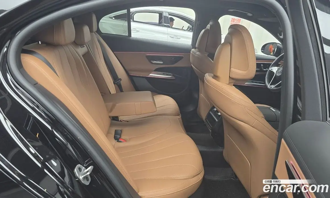 Mercedes-Benz E-Class 2024 2.0 автомат (гидро), фото 17