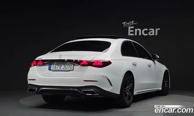 Mercedes-Benz E-Class 2025 2.0 автомат (гидро), миниатюра 2