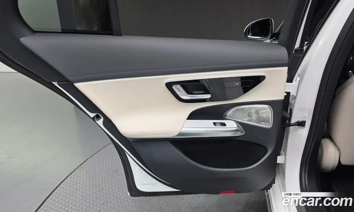 Mercedes-Benz E-Class 2025 2.0 автомат (гидро), фото 15