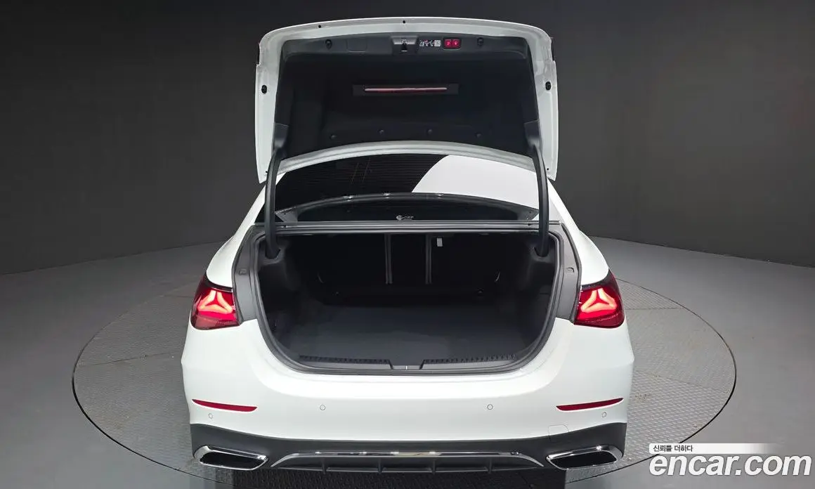 Mercedes-Benz E-Class 2025 2.0 автомат (гидро), фото 24