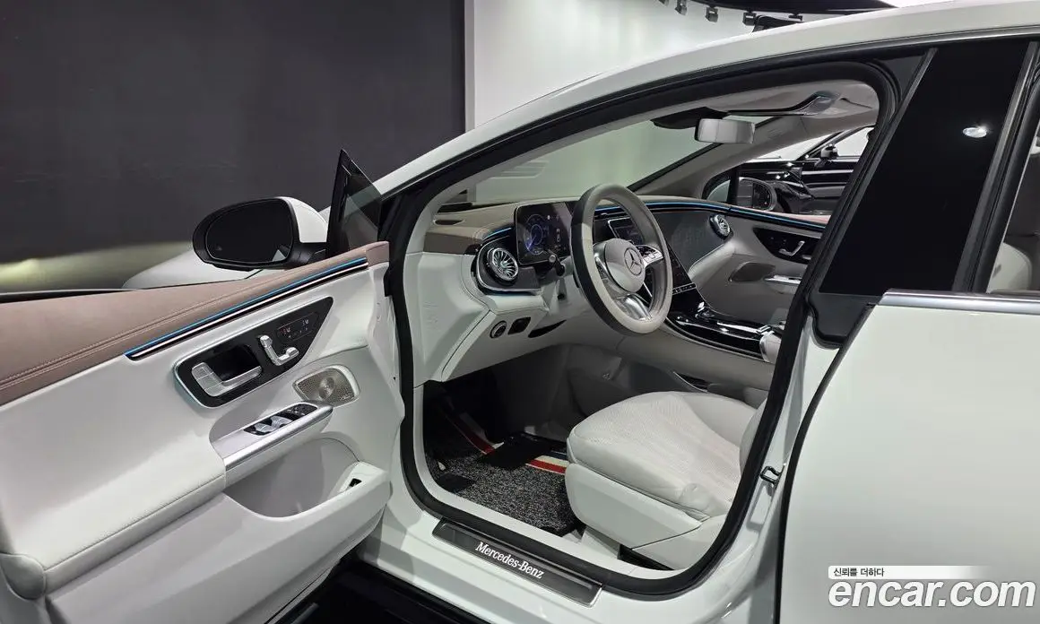 Mercedes-Benz EQE 2023 0.3 автомат (гидро), фото 9