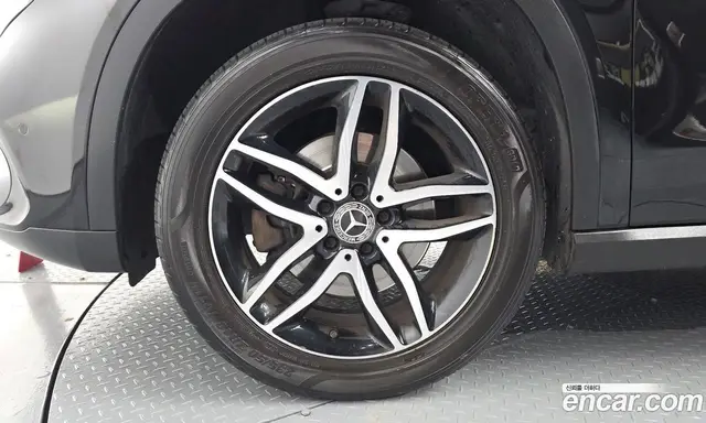 Mercedes-Benz GLA-Class 2019 2.0 автомат (гидро), миниатюра 5