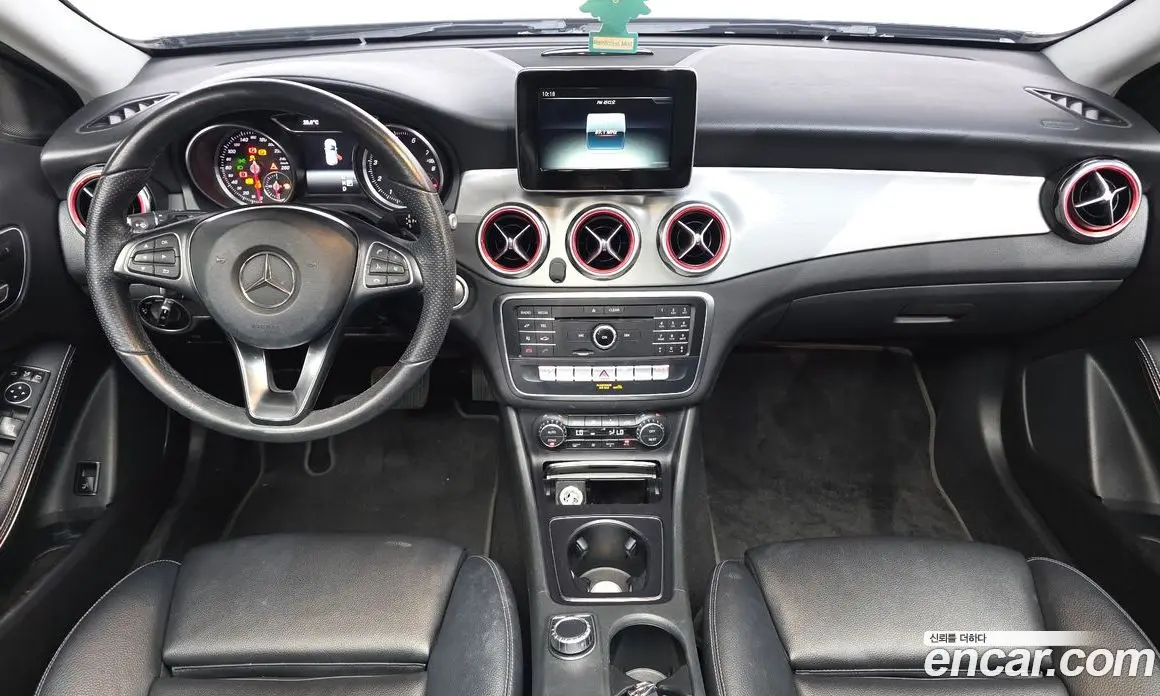 Mercedes-Benz GLA-Class 2019 2.0 автомат (гидро), фото 7