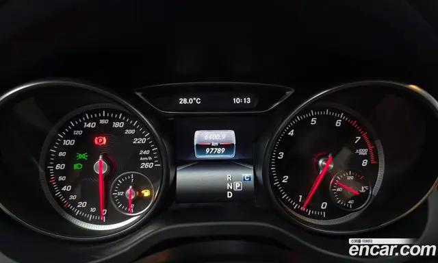Mercedes-Benz GLA-Class 2019 2.0 автомат (гидро), миниатюра 8