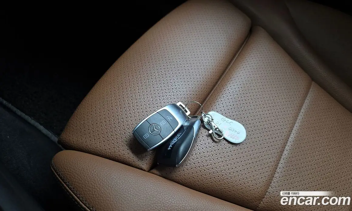 Mercedes-Benz GLC-Class 2021 2.0 автомат (гидро), фото 16