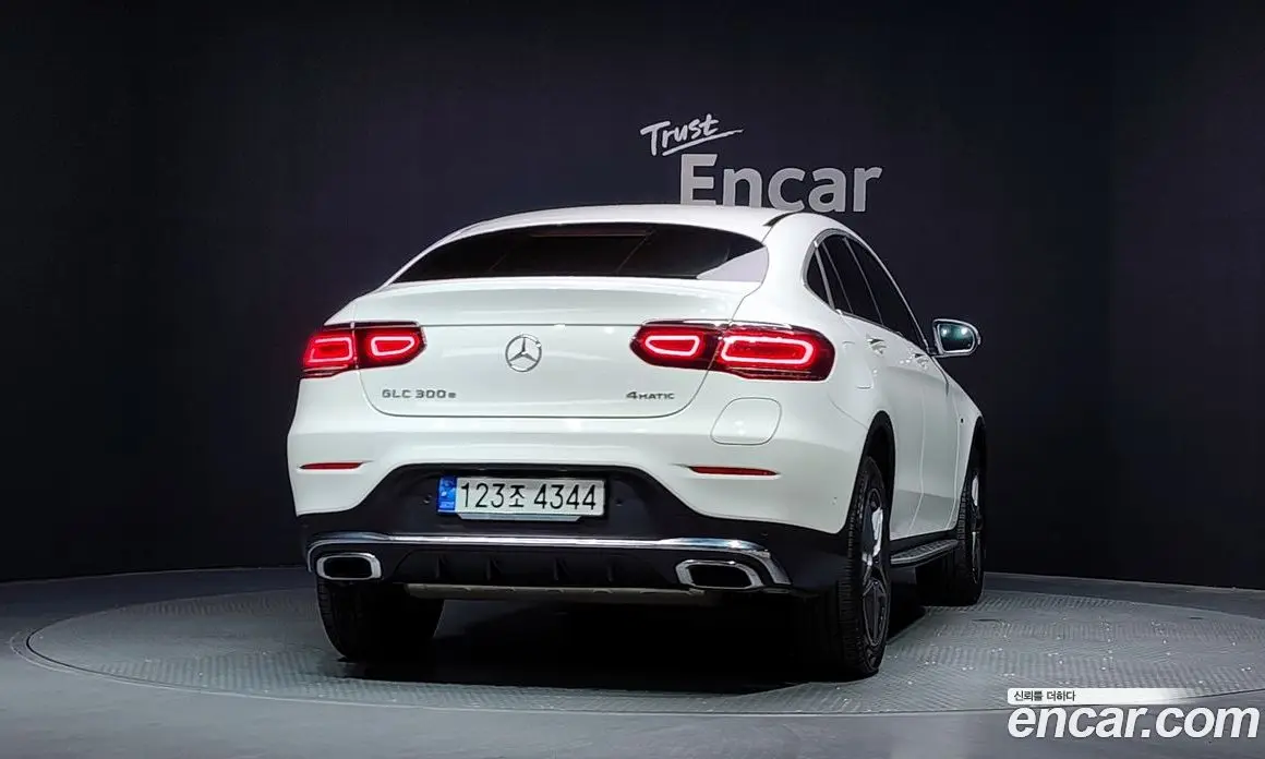 Mercedes-Benz GLC-Class 2021 2.0 автомат (гидро), фото 4