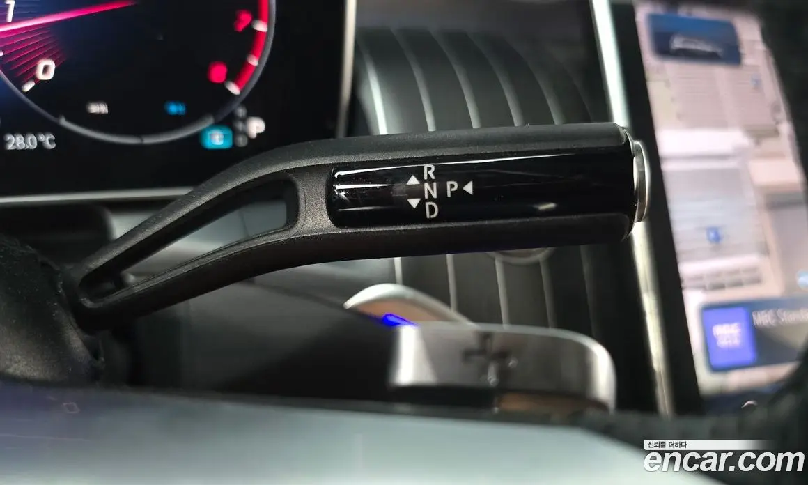 Mercedes-Benz GLC-Class 2023 2.0 автомат (гидро), фото 11