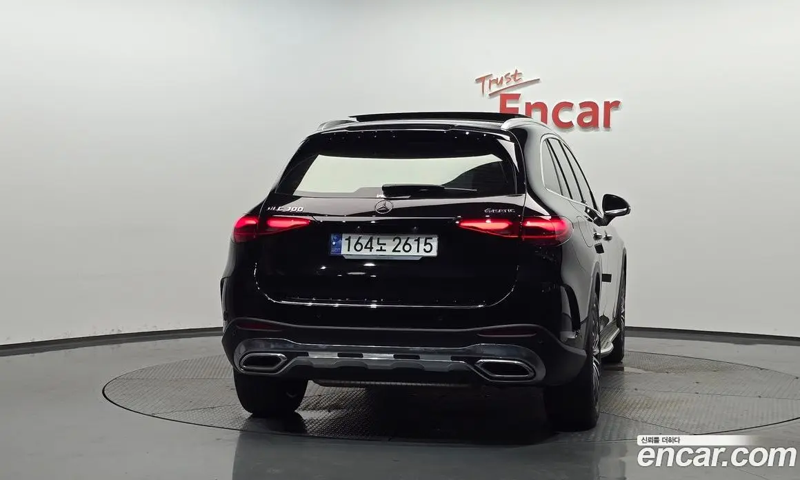 Mercedes-Benz GLC-Class 2023 2.0 автомат (гидро), фото 3