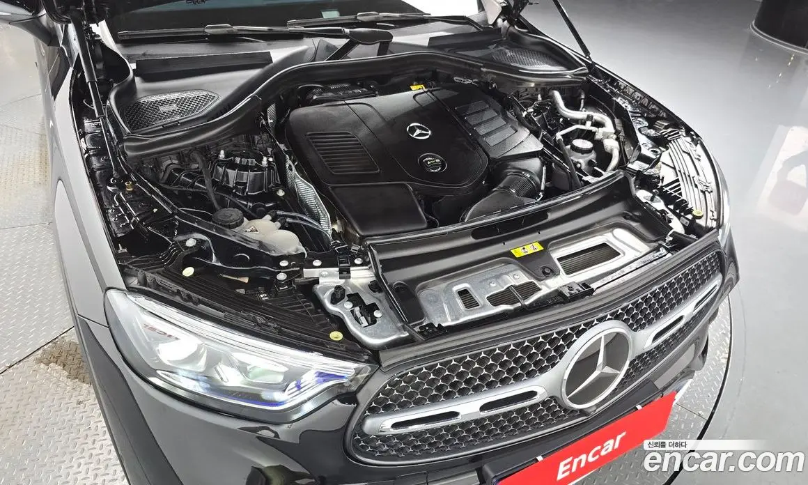 Mercedes-Benz GLC-Class 2023 2.0 автомат (гидро), фото 5