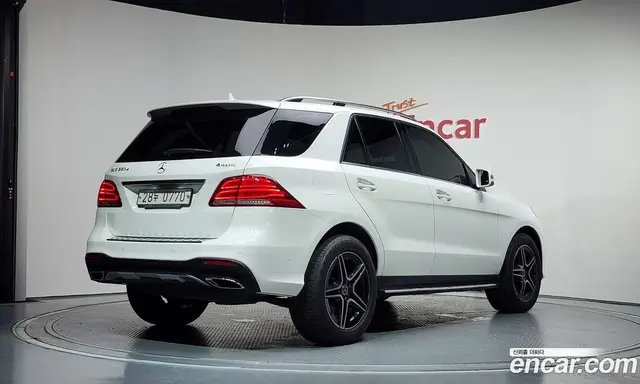 Mercedes-Benz GLE-Class 2016 3.0 автомат (гидро), миниатюра 2