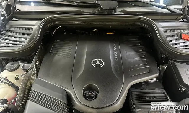 Mercedes-Benz GLE-Class 2025 3.0 автомат (гидро), миниатюра 6