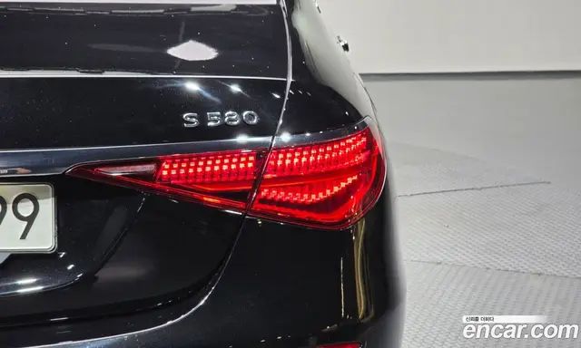 Mercedes-Benz S-Class 2022 4.0 автомат (гидро), миниатюра 9