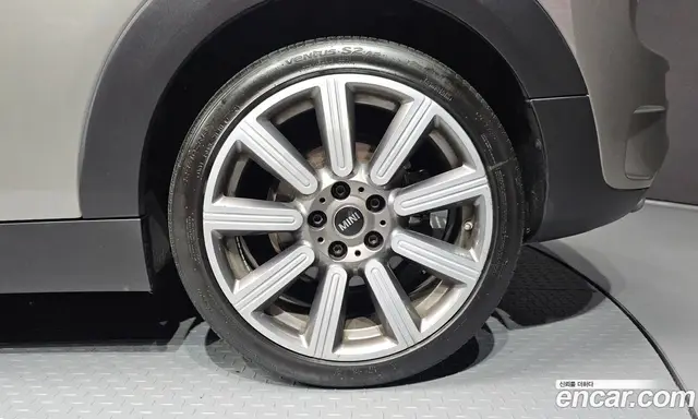 Mini Clubman 2020 2.0 автомат (гидро), миниатюра 7