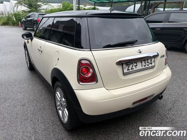 Mini Cooper 2011 1.6 автомат (гидро), миниатюра 3