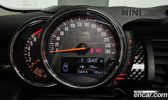 Mini Cooper 2017 2.0 автомат (гидро), миниатюра 8