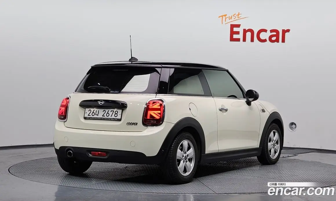 Mini Cooper 2019 1.5 автомат (гидро), фото 2 Mini Cooper 2019 1.5 автомат (гидро), фото 2