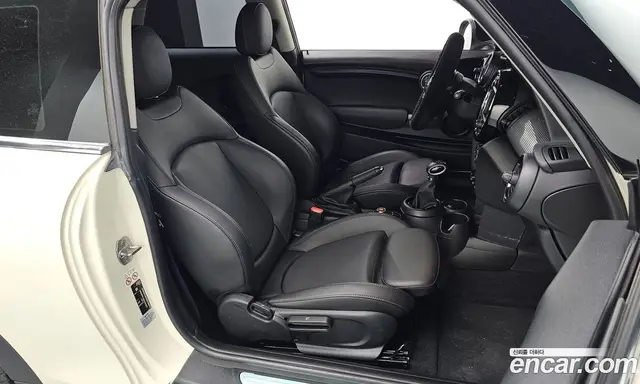 Mini Cooper 2019 1.5 автомат (гидро), миниатюра 11 Mini Cooper 2019 1.5 автомат (гидро), миниатюра 11