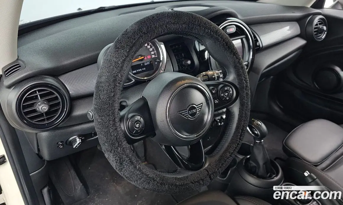 Mini Cooper 2019 1.5 автомат (гидро), фото 13 Mini Cooper 2019 1.5 автомат (гидро), фото 13