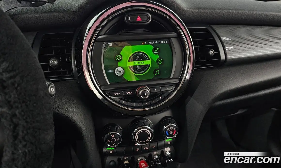 Mini Cooper 2019 1.5 автомат (гидро), фото 14 Mini Cooper 2019 1.5 автомат (гидро), фото 14
