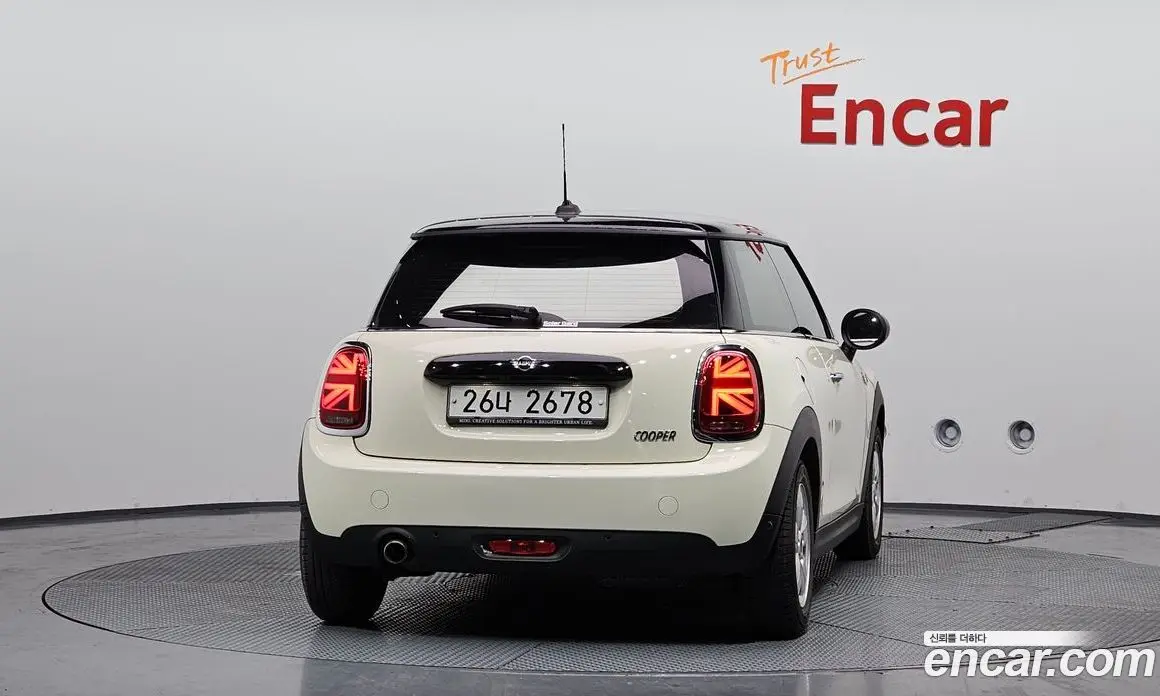 Mini Cooper 2019 1.5 автомат (гидро), фото 4 Mini Cooper 2019 1.5 автомат (гидро), фото 4
