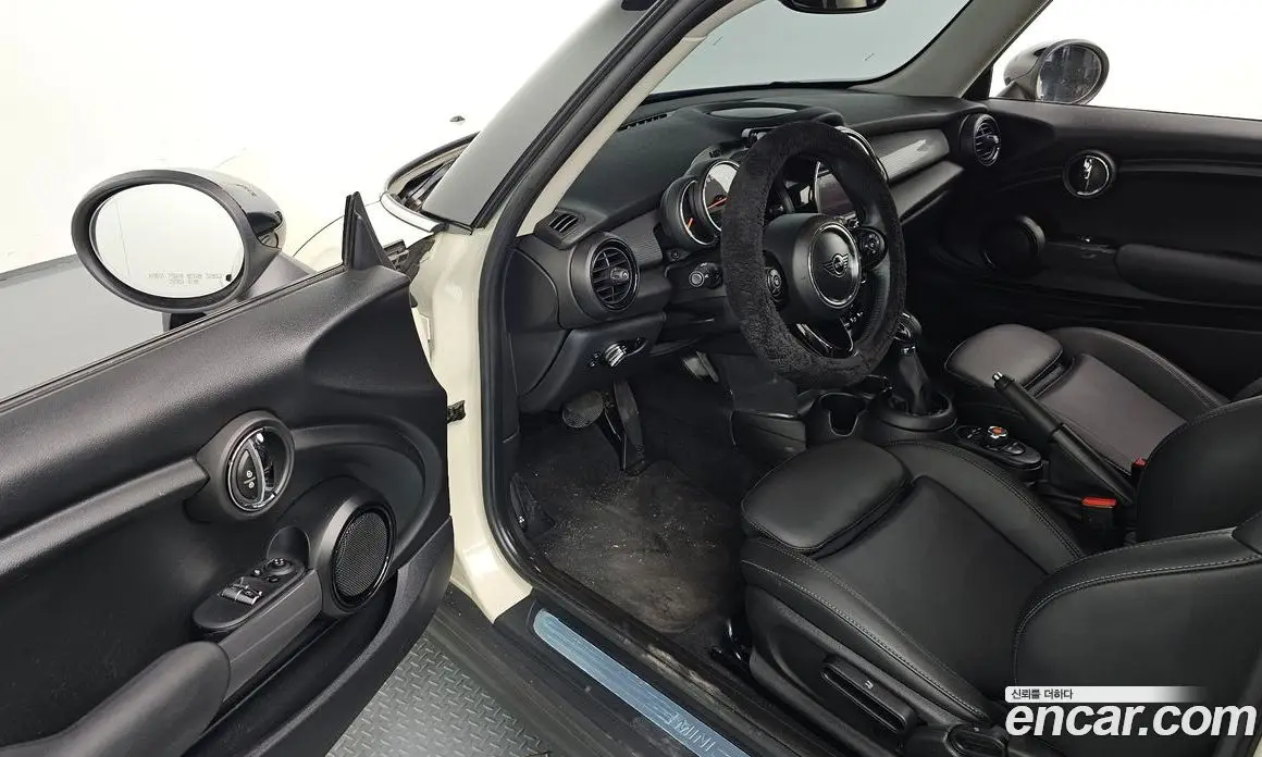 Mini Cooper 2019 1.5 автомат (гидро), фото 10 Mini Cooper 2019 1.5 автомат (гидро), фото 10