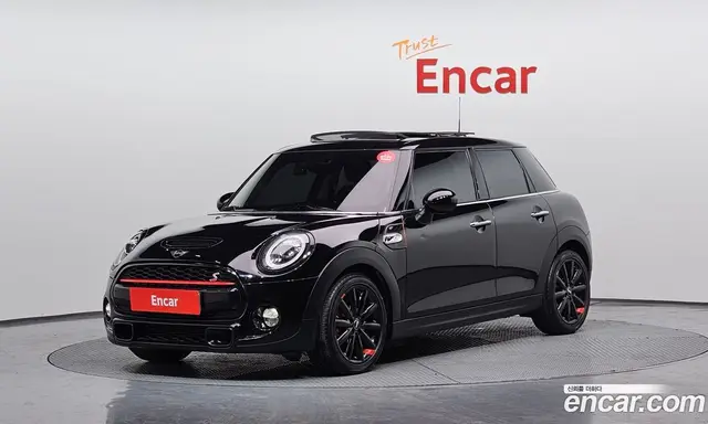 Mini Cooper, 2019, 82 893 км