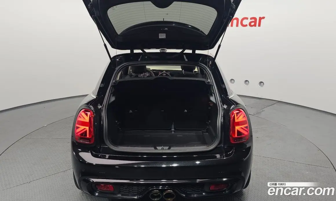 Mini Cooper 2019 2.0 автомат (гидро), фото 20 Mini Cooper 2019 2.0 автомат (гидро), фото 20
