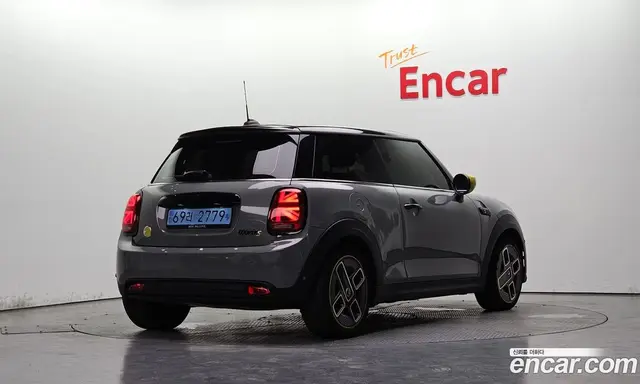 Mini Cooper 2022 автомат (гидро), миниатюра 1