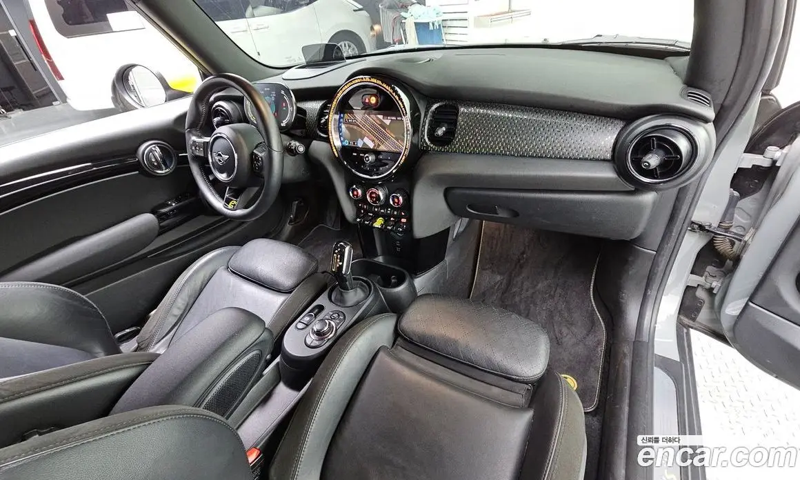 Mini Cooper 2022 автомат (гидро), фото 9