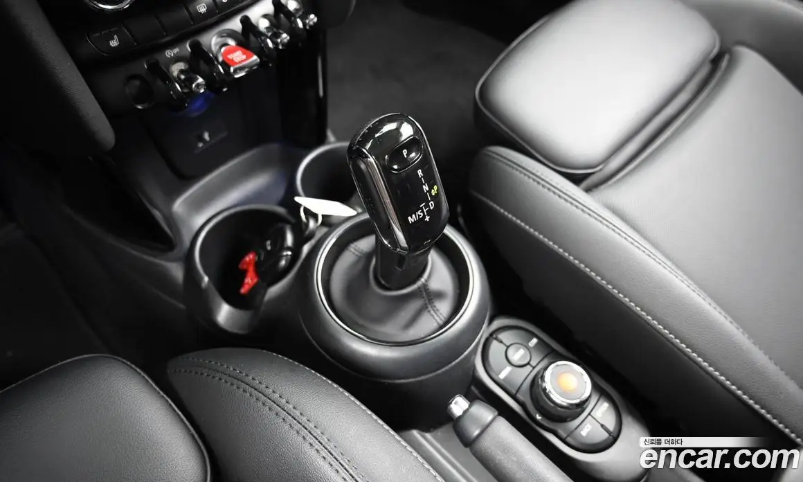 Mini Cooper 2022 1.5 автомат (гидро), фото 9