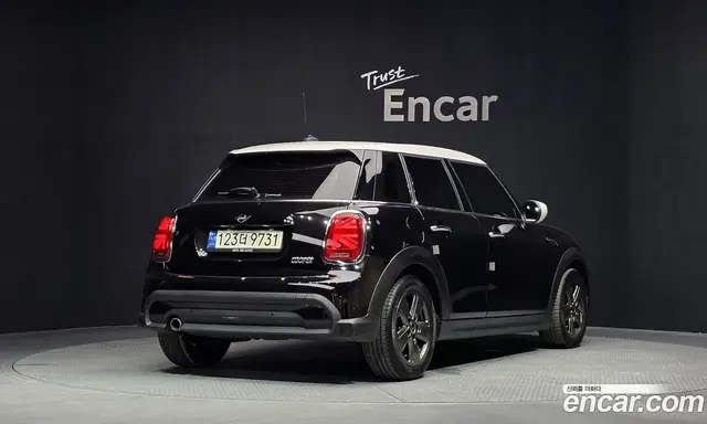Mini Cooper 2022 1.5 автомат (гидро), миниатюра 2