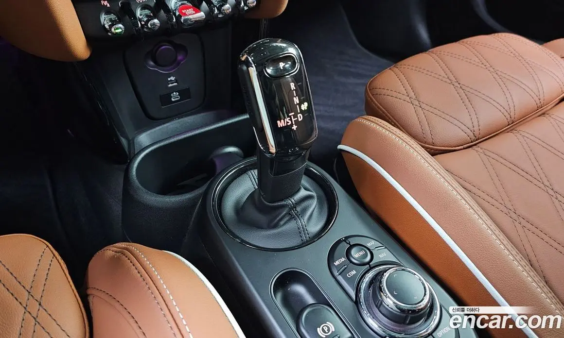 Mini Cooper 2023 2.0 автомат (гидро), фото 12