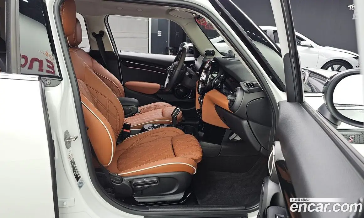 Mini Cooper 2023 2.0 автомат (гидро), фото 17