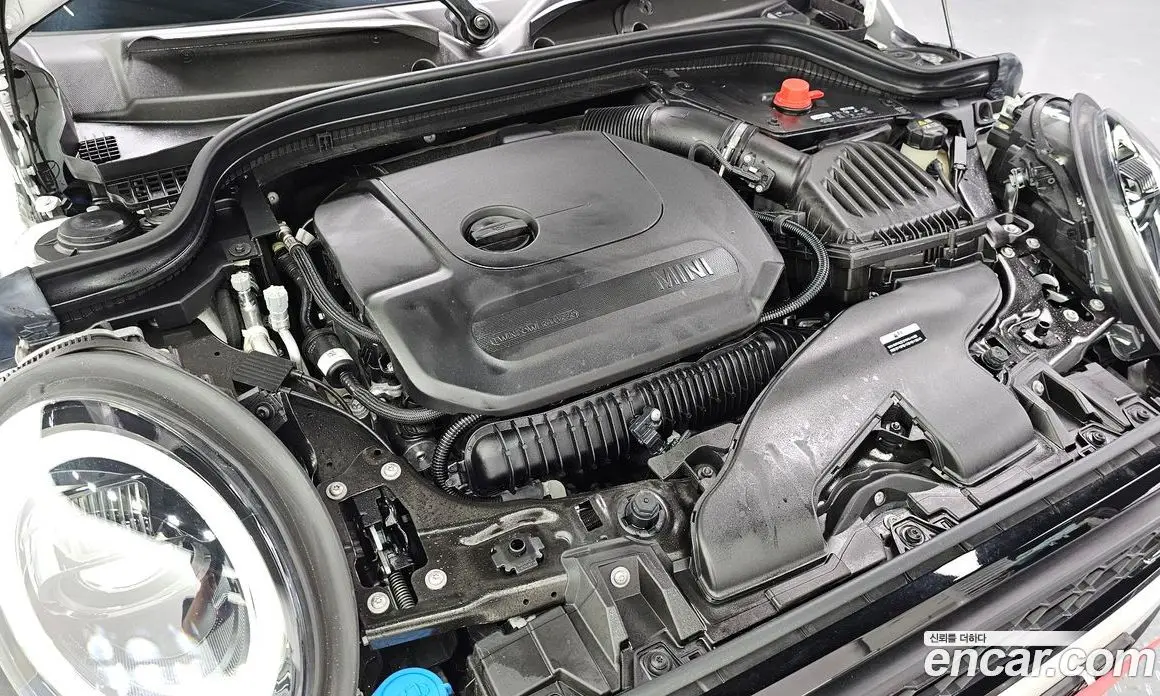 Mini Cooper 2023 2.0 автомат (гидро), фото 6