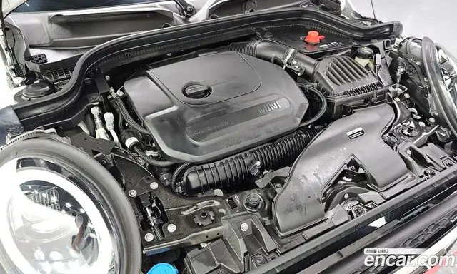Mini Cooper 2023 2.0 автомат (гидро), миниатюра 6