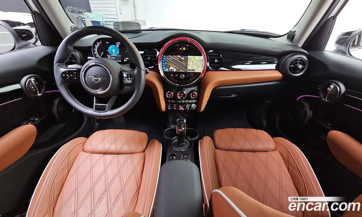 Mini Cooper 2023 2.0 автомат (гидро), фото 10