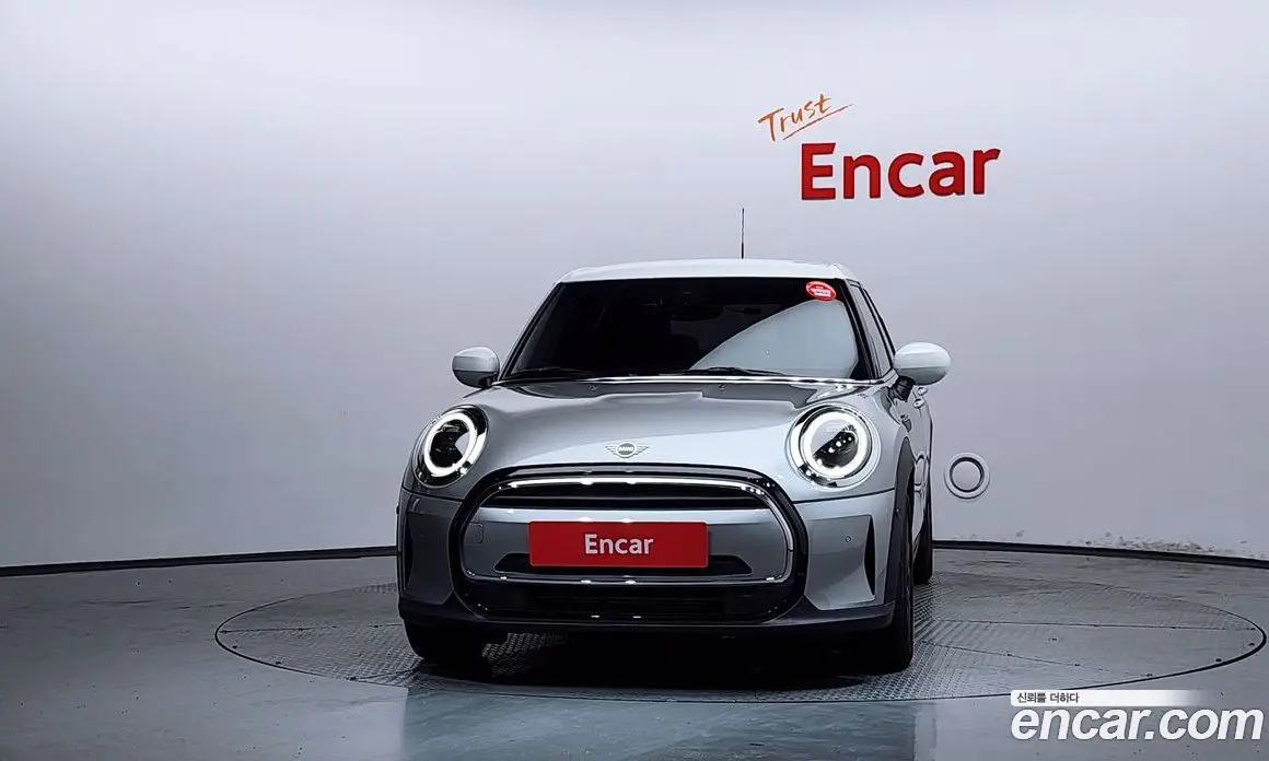 Mini Cooper 2023 1.5 автомат (гидро), фото 3