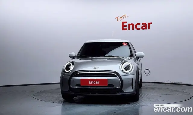 Mini Cooper 2023 1.5 автомат (гидро), миниатюра 3