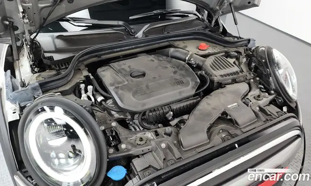 Mini Cooper 2023 1.5 автомат (гидро), миниатюра 6
