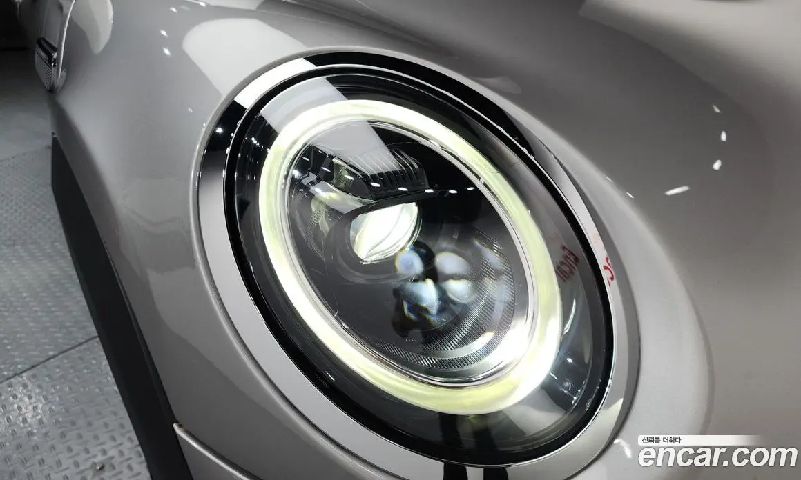 Mini Cooper 2023 1.5 автомат (гидро), фото 8