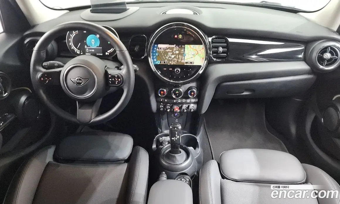Mini Cooper 2023 1.5 автомат (гидро), фото 10
