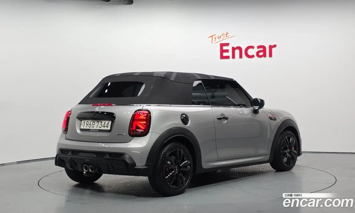 Mini Cooper Convertible 2024 2.0 автомат (гидро), фото 20 Mini Cooper Convertible 2024 2.0 автомат (гидро), фото 20