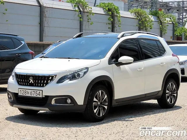 Peugeot 2008 2019 1.5 автомат (гидро), миниатюра 2