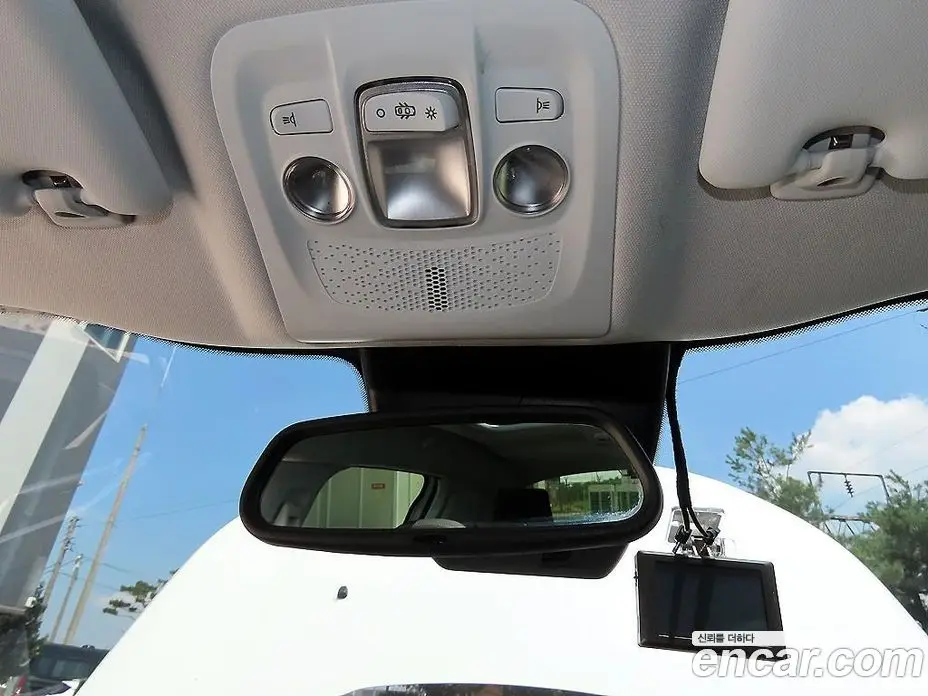 Peugeot 2008 2019 1.5 автомат (гидро), фото 15