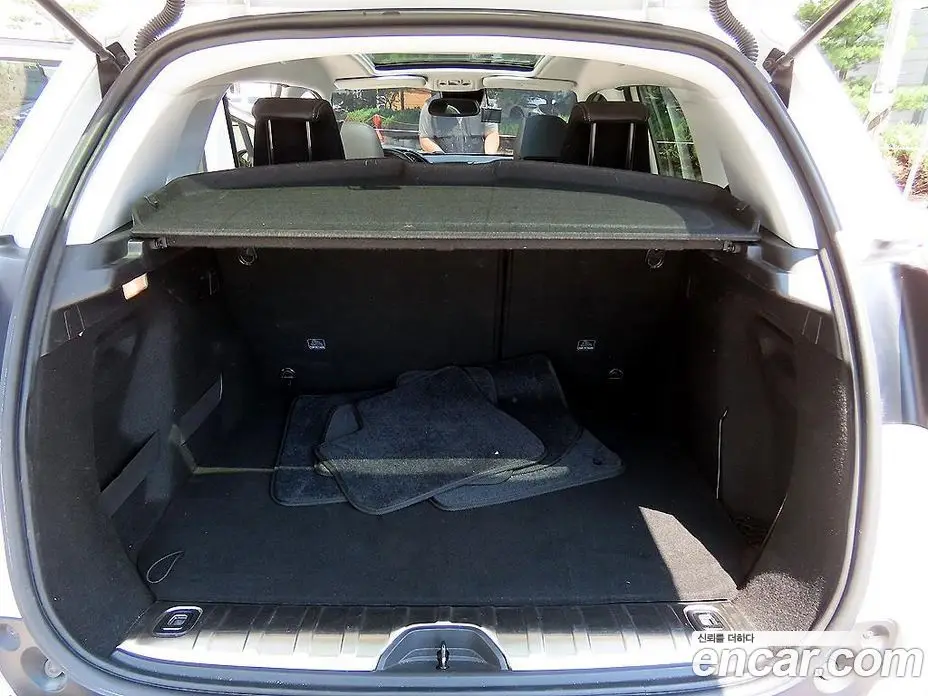 Peugeot 2008 2019 1.5 автомат (гидро), фото 17