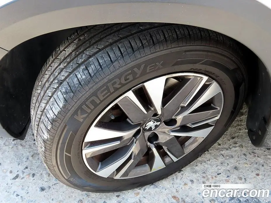 Peugeot 2008 2019 1.5 автомат (гидро), фото 19