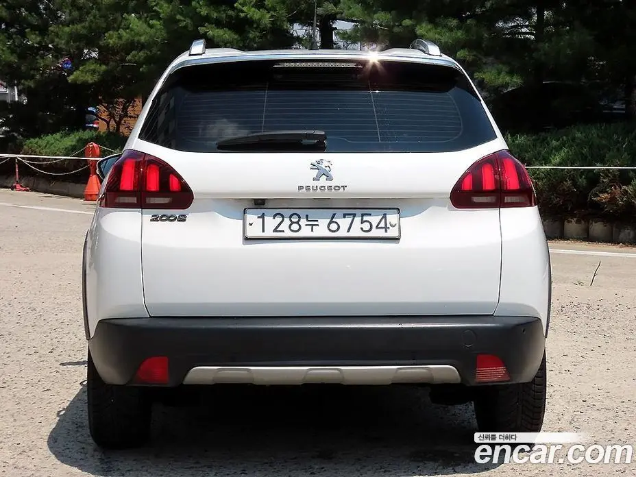 Peugeot 2008 2019 1.5 автомат (гидро), фото 4