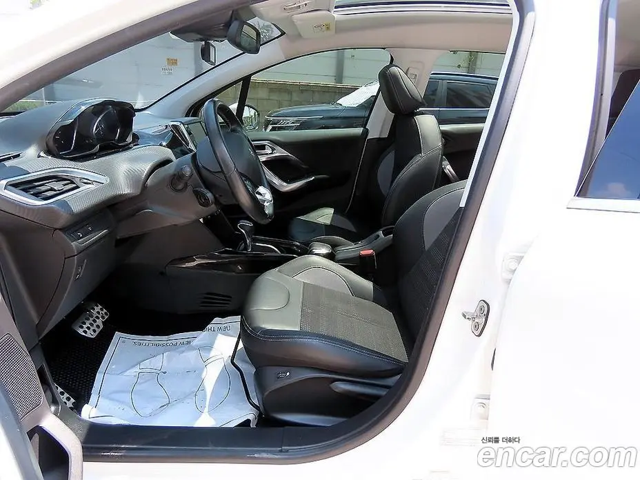 Peugeot 2008 2019 1.5 автомат (гидро), фото 5
